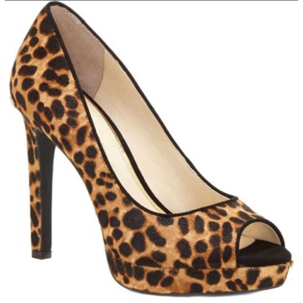 Stuart Weitzman Leopard Print Platform Pumps Size… - image 1